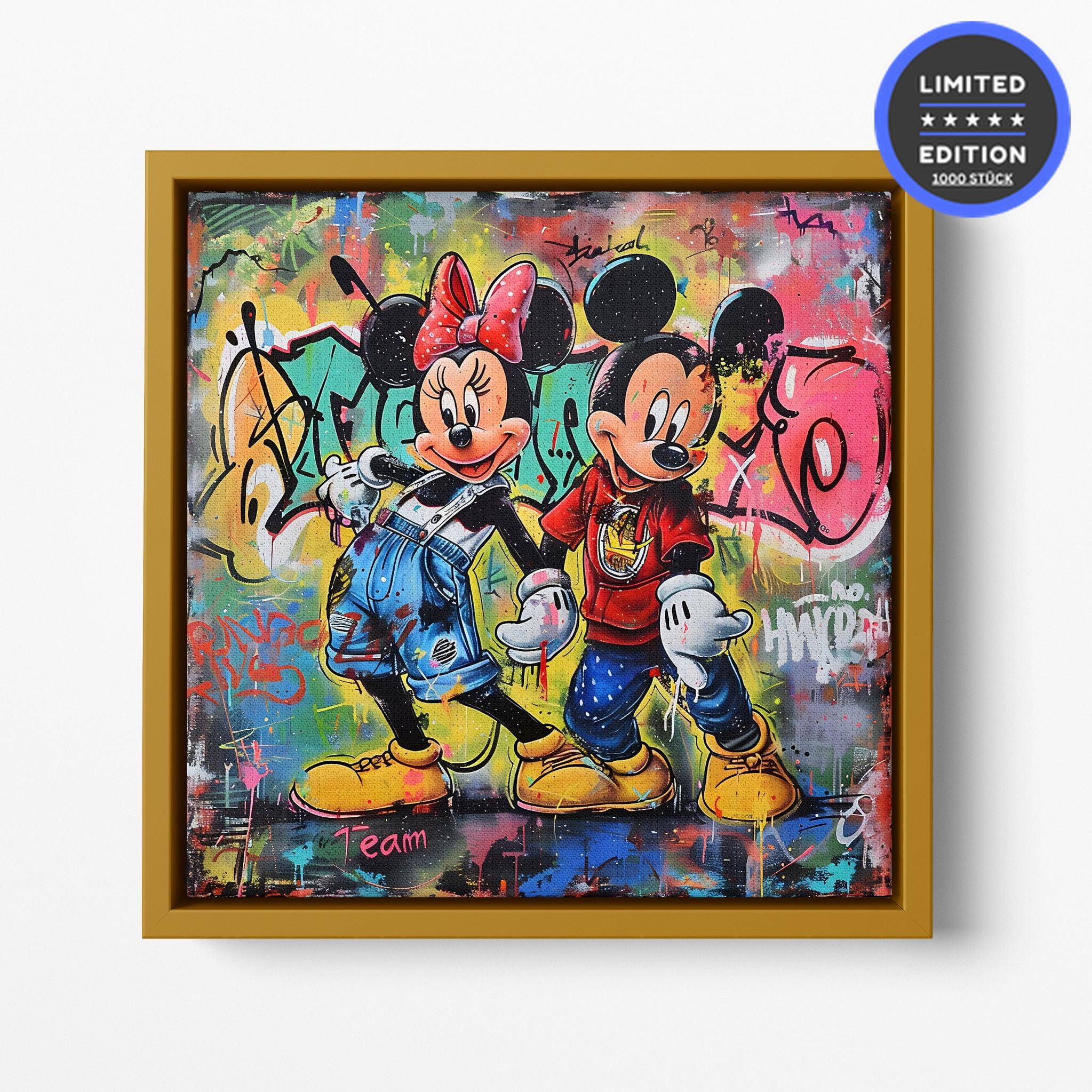 "DREAM TEAM MICKEY"