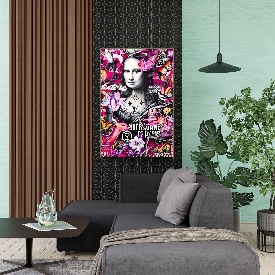 "THE BEAUTY MONA"