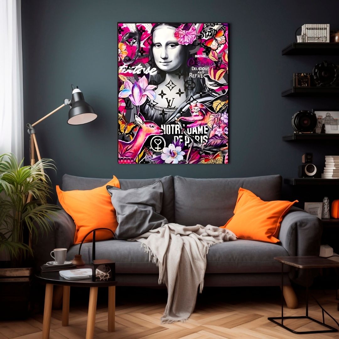 "THE BEAUTY MONA"